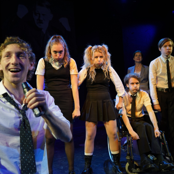 © Archiv Theater Akzent Jugend ohne Gott