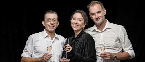 SIA Iba de gaunz oamen Leit - Ursula Strauss, Karl Stirner und Christian Dolezal © Stephan Doleschal