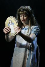 ALICE IM WUNDERLAND -1 - Der Klassiker als fantastisches Musiktheater &copy; akzent.at