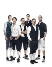 holstuonarmusigbigbandclub -  &copy; Adolf Bereuter