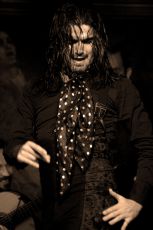 A cuerda y tacon -  &copy; Archiv Theater Akzent