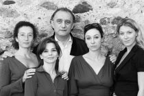 NACHTSTÜCK -1 - mit Konstanze Breitebner, Caroline Frank, Vasiliki Roussi, Ursula Strauss und Bela Koreny &copy; akzent.at