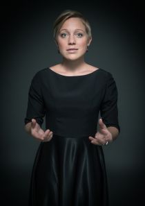 Evelyn Ruzicka singt Edith Piaf - © Grausam Evelyn Ruzicka singt Edith Piaf - © Grausam