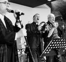 Mazel Tov! - © C Bargehr Mazel Tov! - © C Bargehr