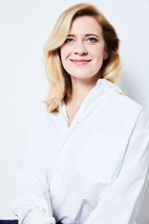 Caroline Peters - Caroline Peters © Rafaela Pröll Caroline Peters - Caroline Peters © Rafaela Pröll