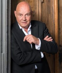 Dunkelgraue Lieder - Wolfgang Böck © Wolfgang Voglhuber Dunkelgraue Lieder - Wolfgang Böck © Wolfgang Voglhuber