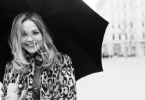 Liebe ist nur ein Wort -1 - Lesereihe von und mit Chris PichlerEifersucht von Esther VilarDrama für drei Faxmaschinen Termin: Freitag, 31. Oktober 2008, 20.00 Uhr/ Podium im AkzentSzenische Lesung mit Gerti Drassl, Elisabeth Orth und Chris PichlerLiebe Online von Nele MintTermin: Mittwoch, 17. Dezember 2008, 20.00 Uhr/ Podium im AkzentSzenische Lesung mit Karlheinz Hackl und Chris PichlerKleine Komödie von Arthur SchnitzlerTermin: Sonntag, 18. Jänner 2009, 20.00 Uhr/ Podium im AkzentSzenische Lesung mit Hermann Beil und Chris Pichler &copy; akzent.at